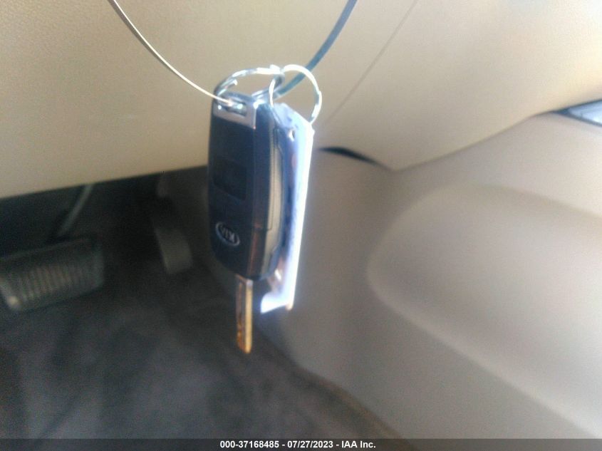 2017 KIA SEDONA L - KNDMA5C10H6257653
