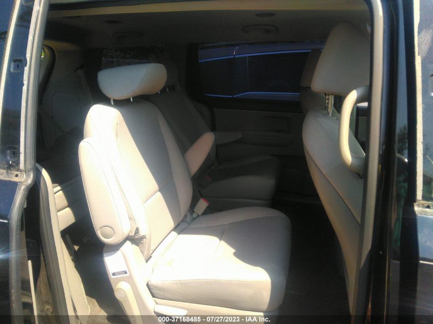 2017 KIA SEDONA L - KNDMA5C10H6257653