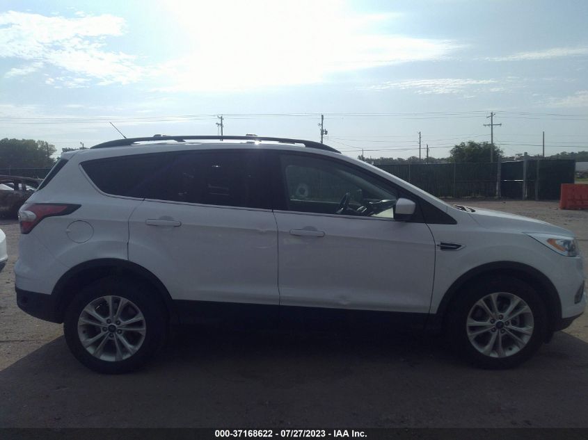 2017 FORD ESCAPE SE - 1FMCU0GD1HUB40438