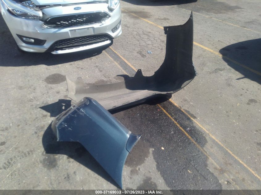 2015 NISSAN VERSA SL - 3N1CN7AP4FL831180