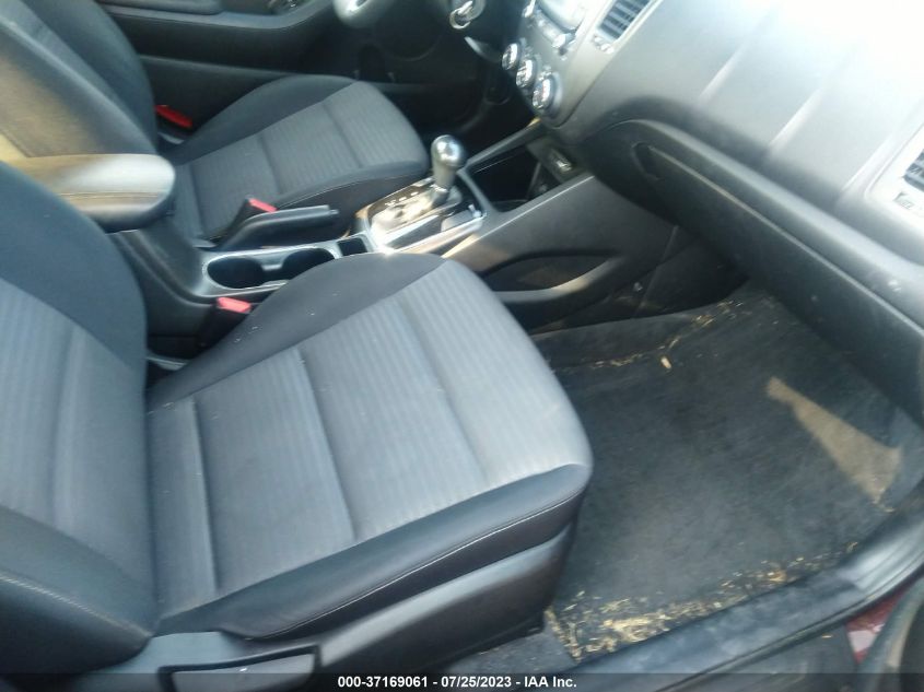 2017 KIA FORTE LX - 3KPFL4A75HE012958