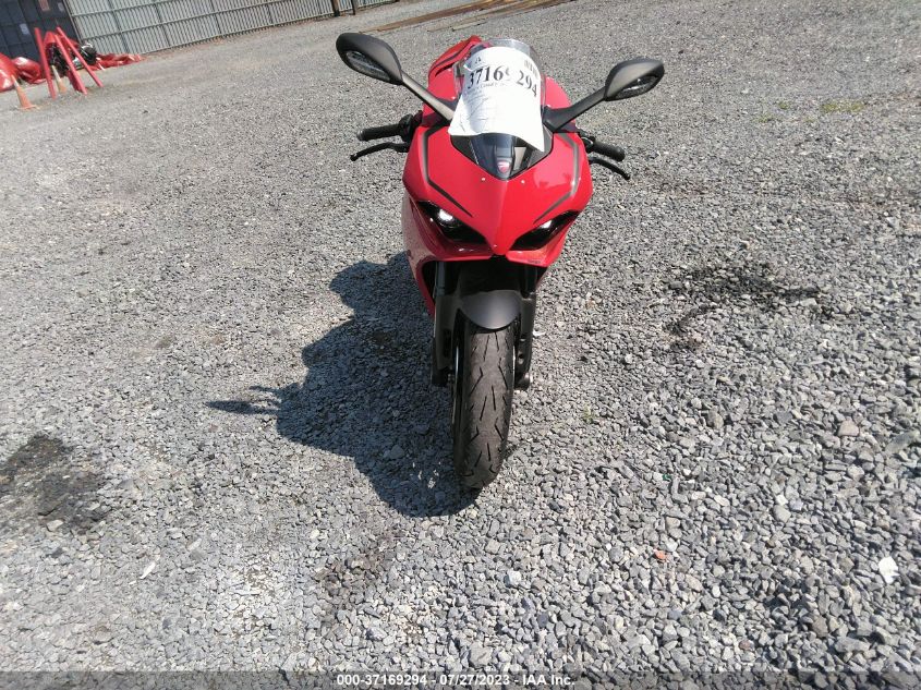 2022 DUCATI PANIGALE V2 - ZDMHAATW4NB008432