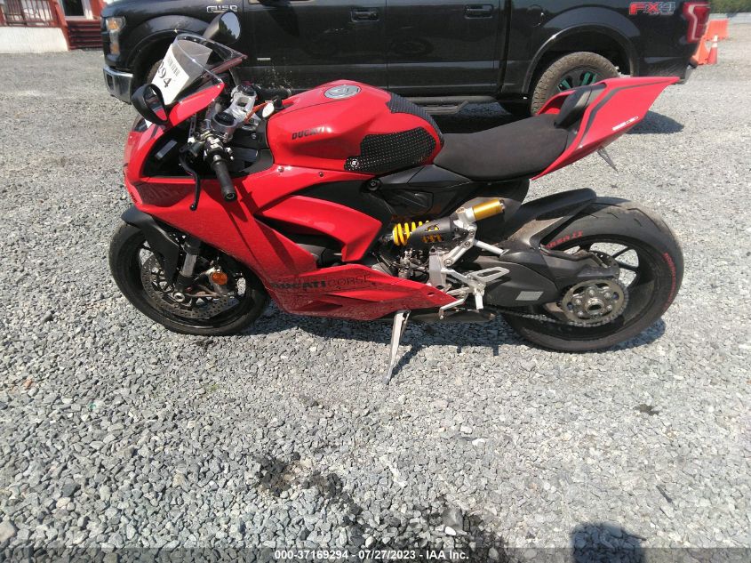2022 DUCATI PANIGALE V2 - ZDMHAATW4NB008432