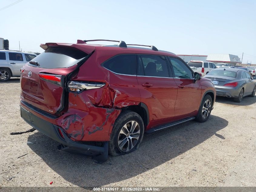 2022 TOYOTA HIGHLANDER XLE - 5TDGZRAH1NS090891