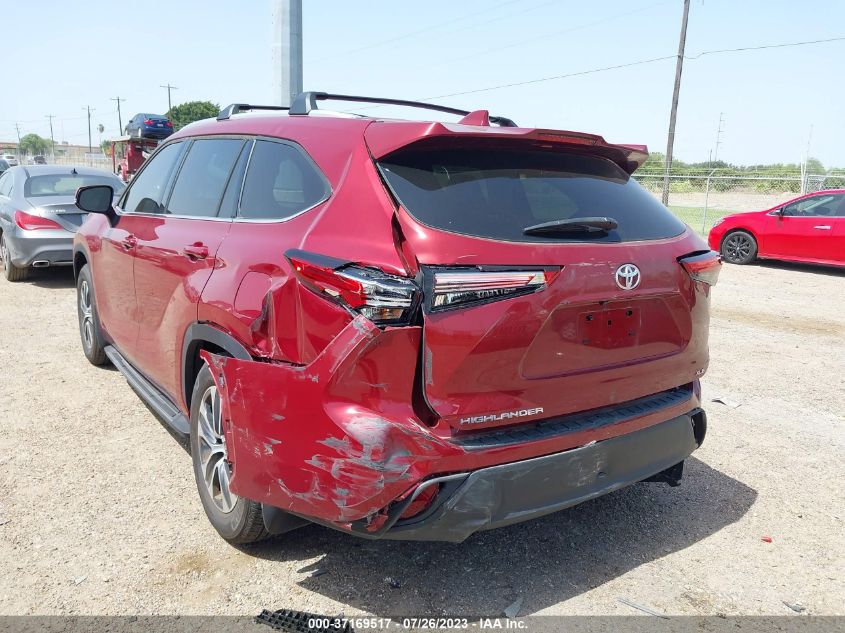 2022 TOYOTA HIGHLANDER XLE - 5TDGZRAH1NS090891