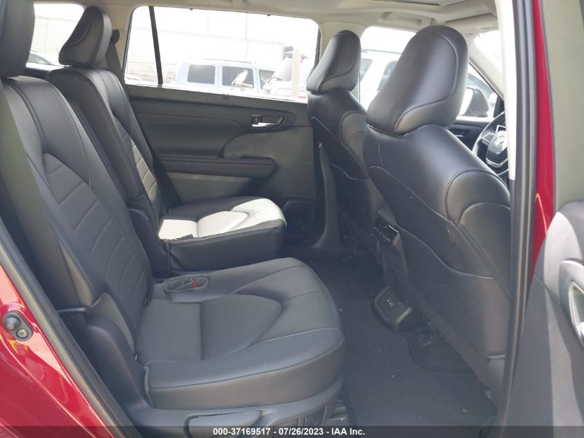 2022 TOYOTA HIGHLANDER XLE - 5TDGZRAH1NS090891