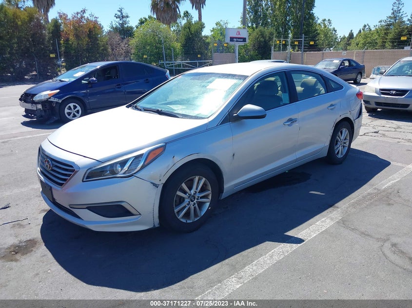 VIN 5NPE24AF5HH527007 2017 HYUNDAI SONATA 2.4L