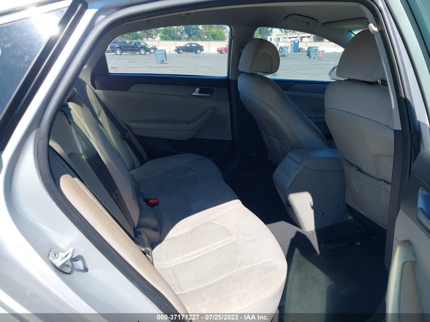 VIN 5NPE24AF5HH527007 2017 HYUNDAI SONATA 2.4L