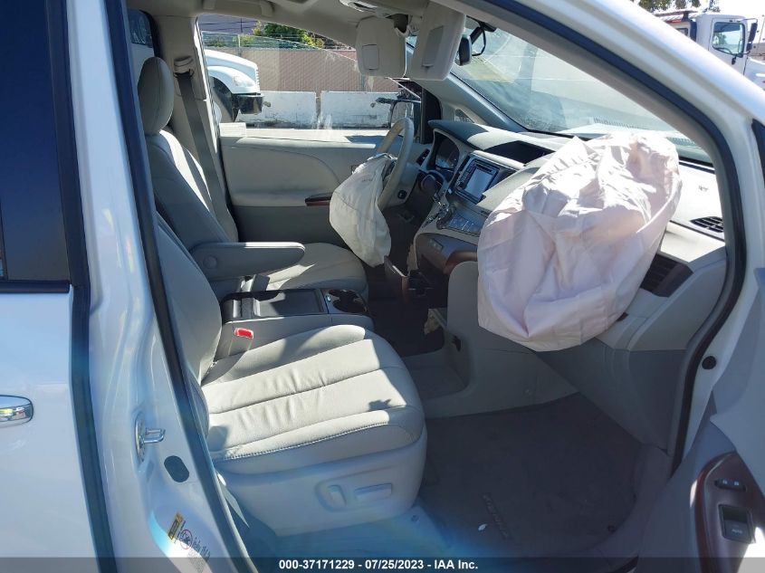 5TDYK3DC8ES512869 2014 TOYOTA SIENNA, photo no. 5