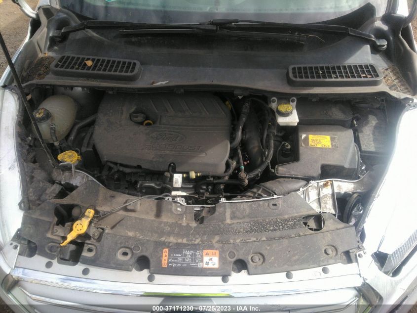 2017 FORD ESCAPE SE - 1FMCU9GD5HUC00001