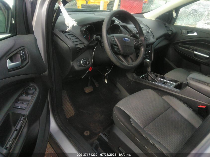 2017 FORD ESCAPE SE - 1FMCU9GD5HUC00001