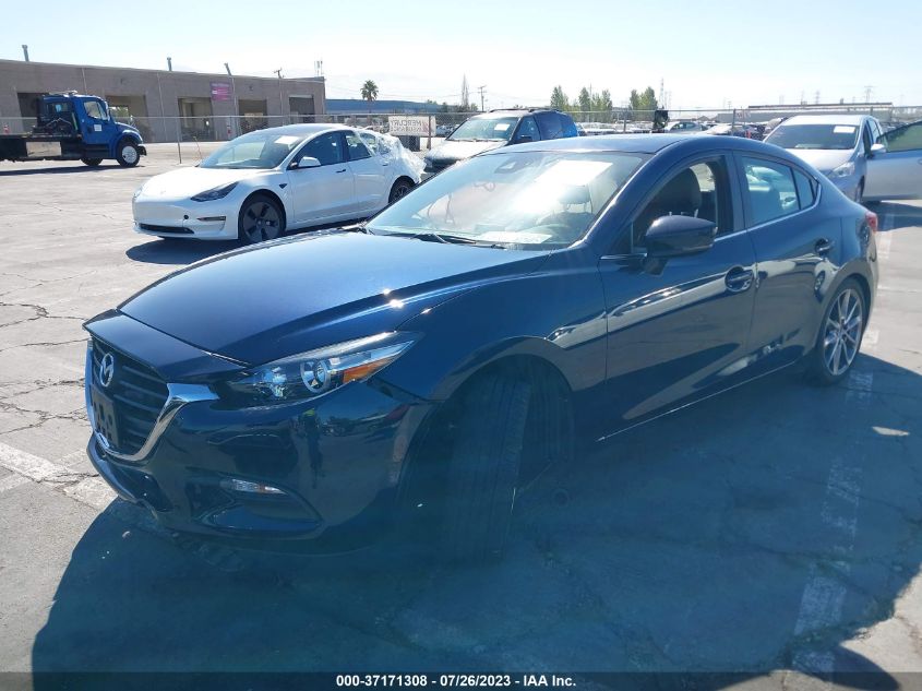 2018 MAZDA MAZDA3 4-DOOR TOURING - 3MZBN1V35JM241602