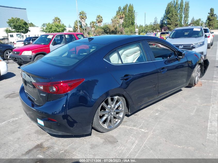 2018 MAZDA MAZDA3 4-DOOR TOURING - 3MZBN1V35JM241602