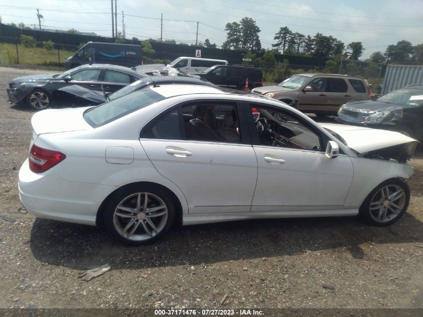 2013 MERCEDES-BENZ C 300 SPORT 4MATIC/LUXURY 4MATIC - WDDGF8AB7DR250760