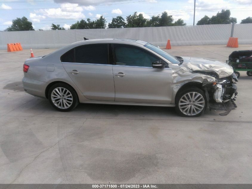 2015 VOLKSWAGEN JETTA SEDAN 1.8T SE - 3VWD07AJ6FM215225