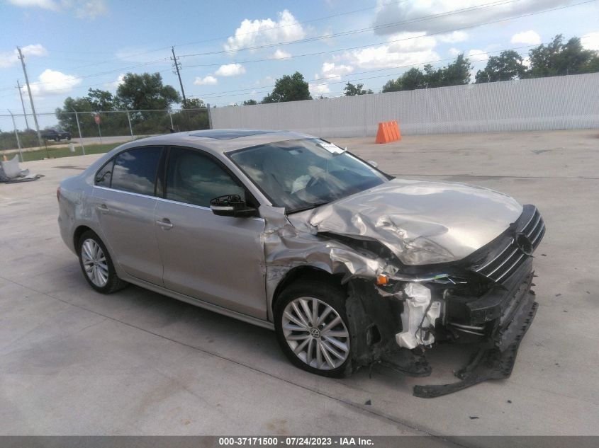 2015 VOLKSWAGEN JETTA SEDAN 1.8T SE - 3VWD07AJ6FM215225