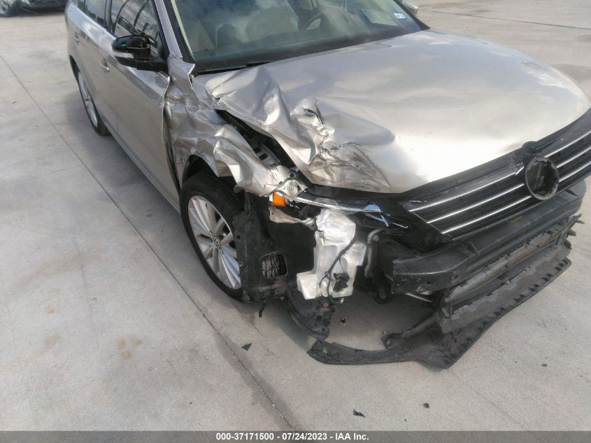 2015 VOLKSWAGEN JETTA SEDAN 1.8T SE - 3VWD07AJ6FM215225