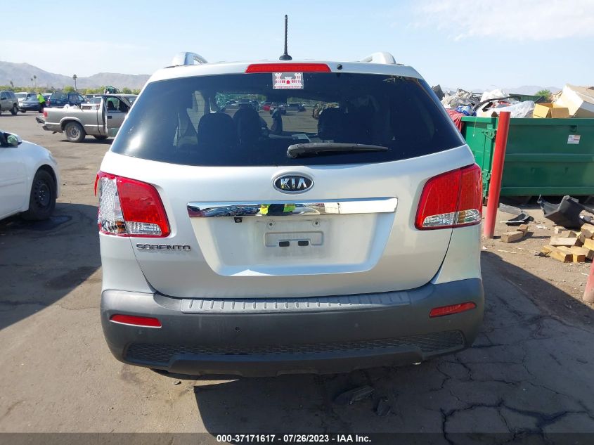 2013 KIA SORENTO LX - 5XYKT4A61DG382856