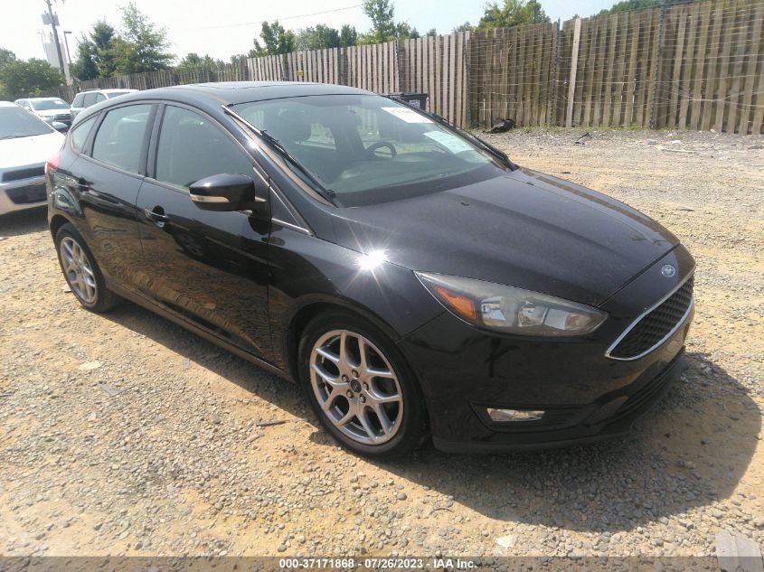 2015 FORD FOCUS SE - 1FADP3K23FL238953