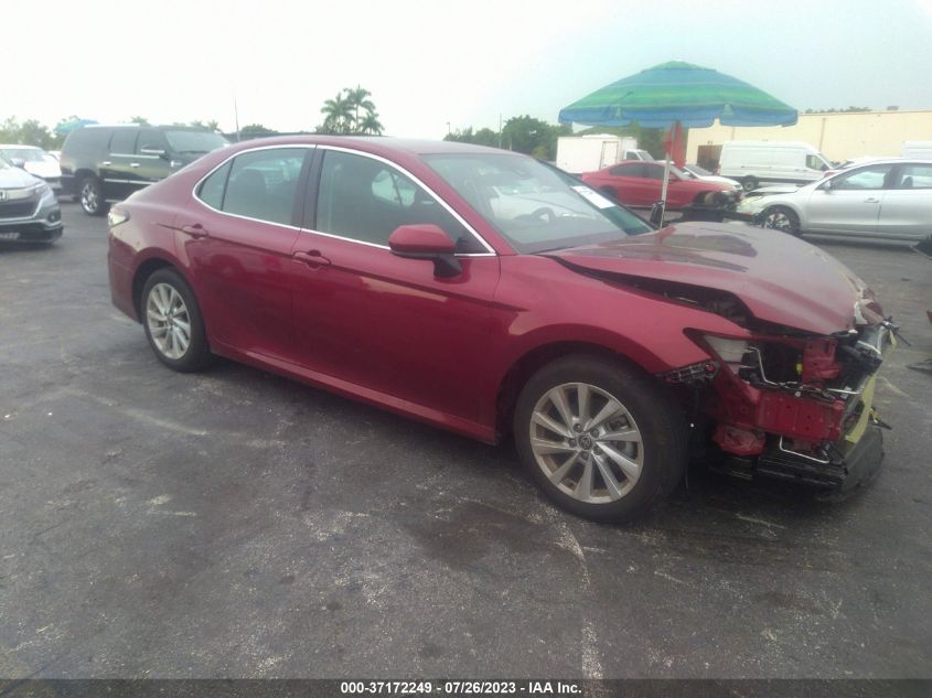 2022 TOYOTA CAMRY LE - 4T1C11AK8NU010089