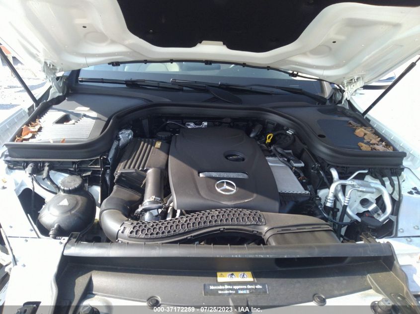 2016 MERCEDES-BENZ GLC GLC 300 - WDC0G4JB9GF090639