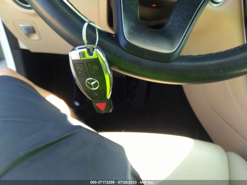 2016 MERCEDES-BENZ GLC GLC 300 - WDC0G4JB9GF090639