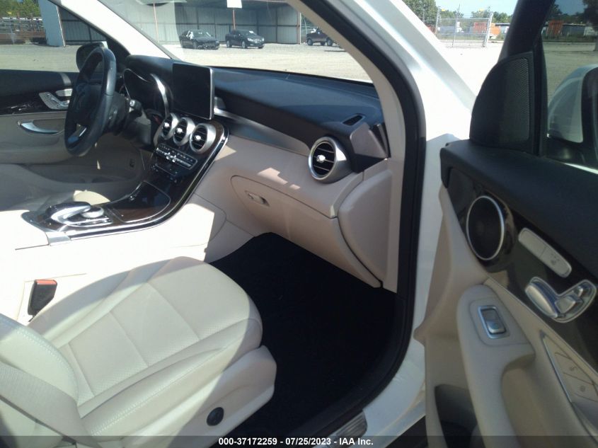 2016 MERCEDES-BENZ GLC GLC 300 - WDC0G4JB9GF090639