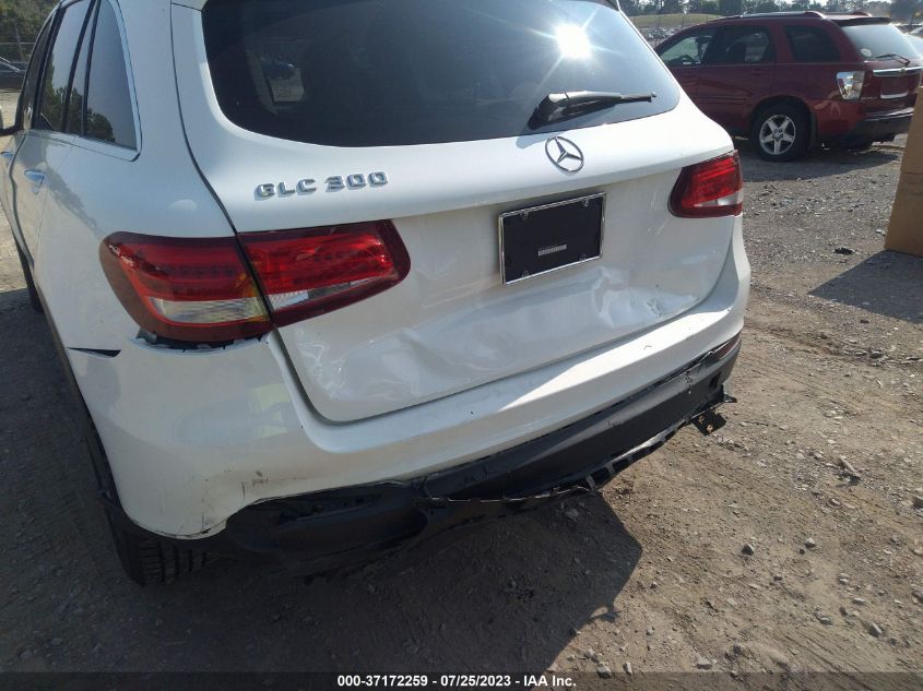 2016 MERCEDES-BENZ GLC GLC 300 - WDC0G4JB9GF090639
