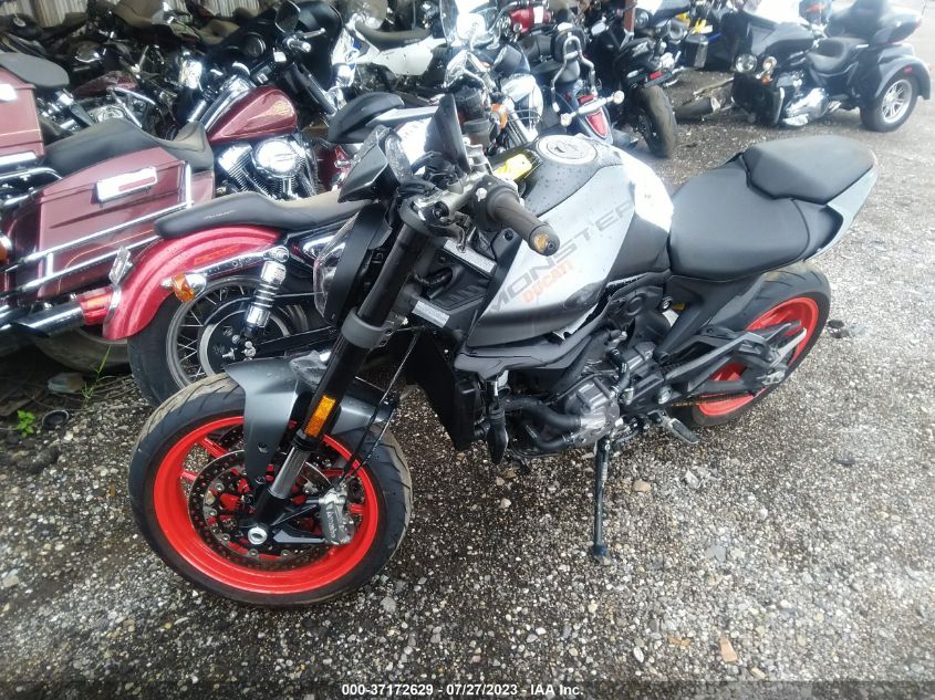 2022 DUCATI MONSTER - ZDMMAMDT6NB006718