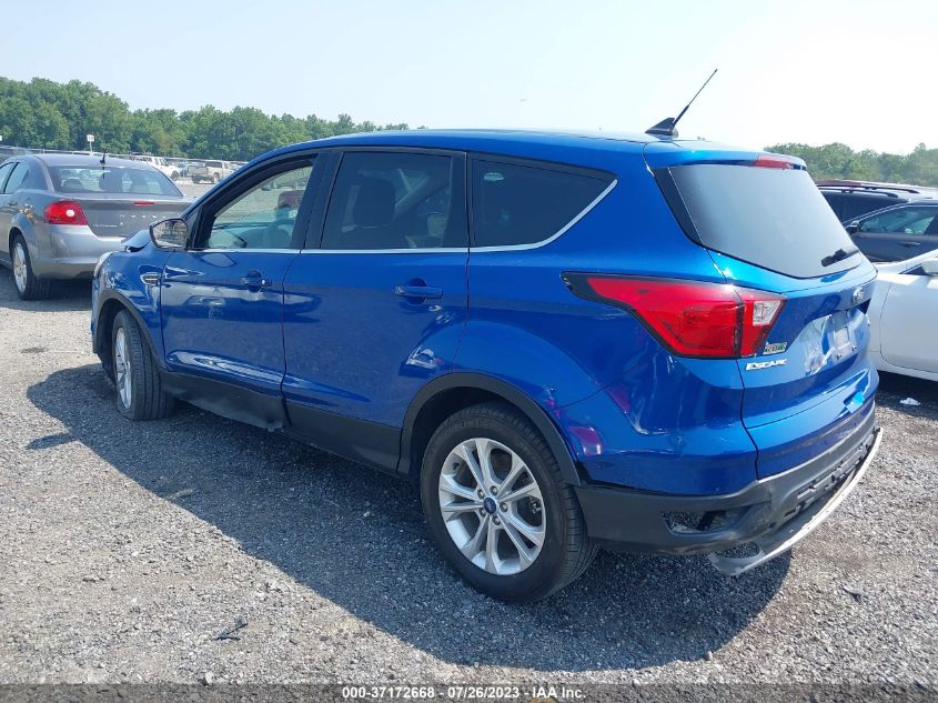 2019 FORD ESCAPE SE - 1FMCU0GD1KUB75679