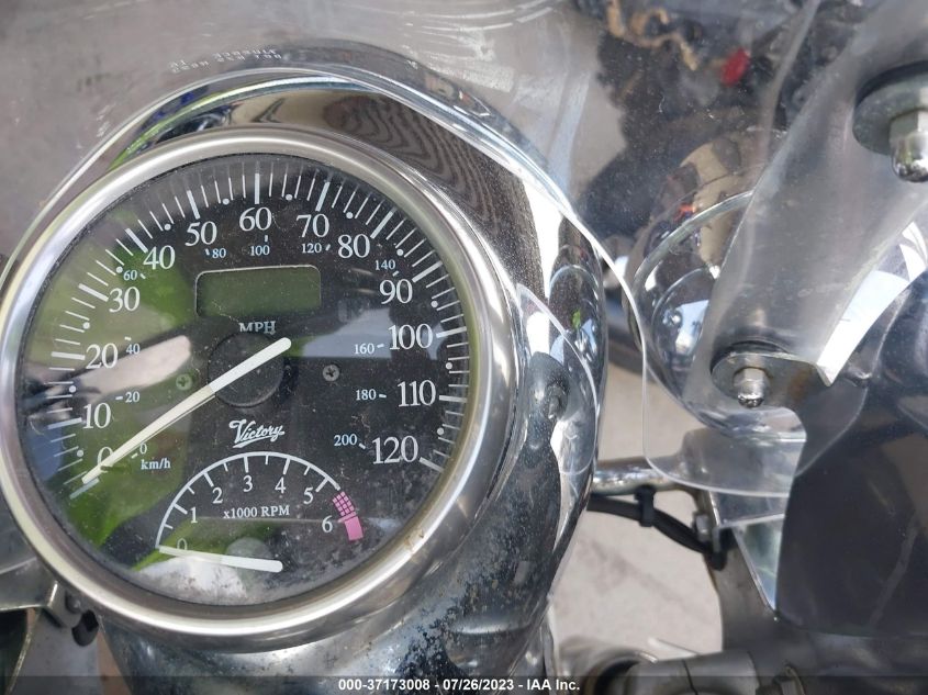 2004 VICTORY MOTORCYCLES DELUXE TOURING 5VPTD16D943005270