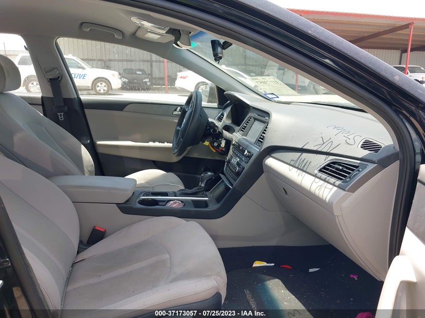 VIN 5NPE24AF1HH480834 2017 HYUNDAI SONATA SE