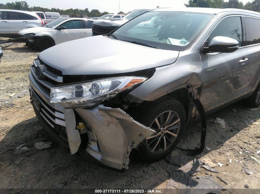 2019 TOYOTA HIGHLANDER HYBRID XLE - 5TDJGRFH8KS053112