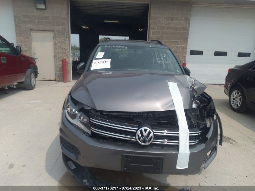 2015 VOLKSWAGEN TIGUAN S - WVGAV7AXXFW504387