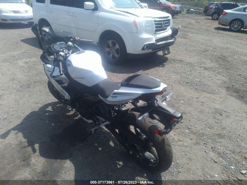 VIN JKAEXKH11PDAR7459 2023 KAWASAKI EX400
