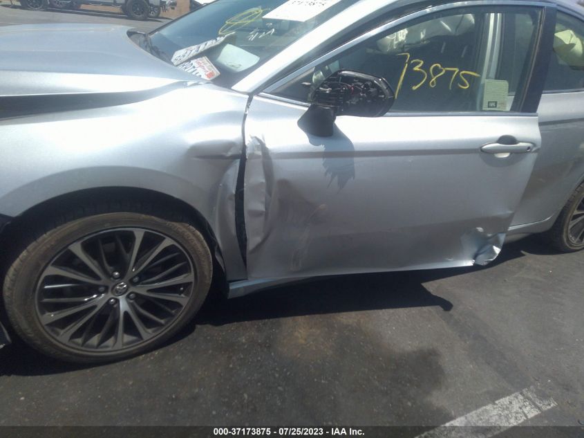 2018 TOYOTA CAMRY SE - JTNB11HK8J3046379