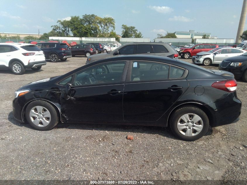 2017 KIA FORTE LX - 3KPFK4A76HE010641
