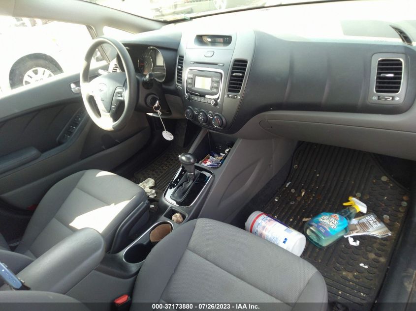 2017 KIA FORTE LX - 3KPFK4A76HE010641
