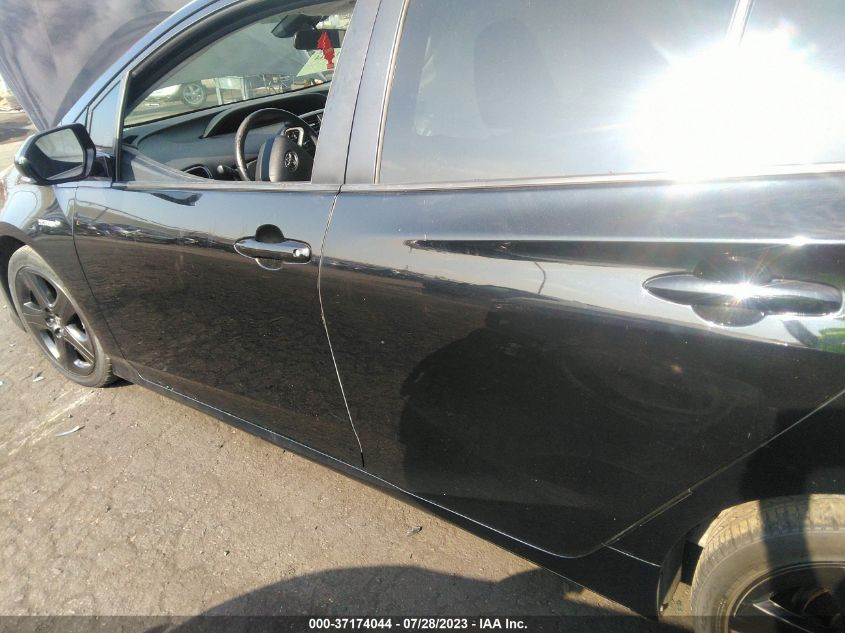 2016 TOYOTA PRIUS FOUR - JTDKARFU3G3002287