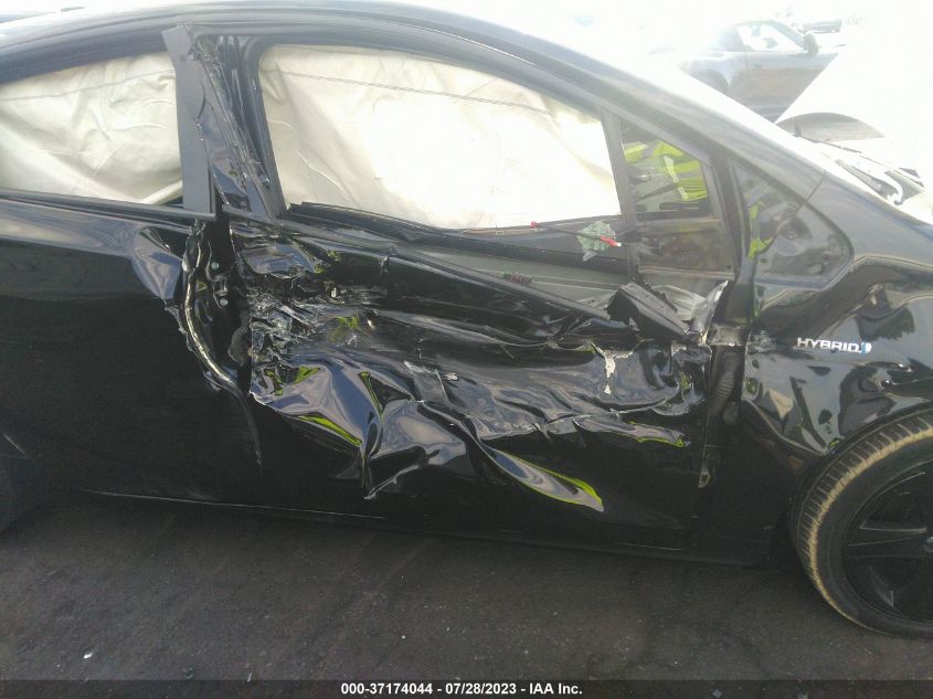2016 TOYOTA PRIUS FOUR - JTDKARFU3G3002287