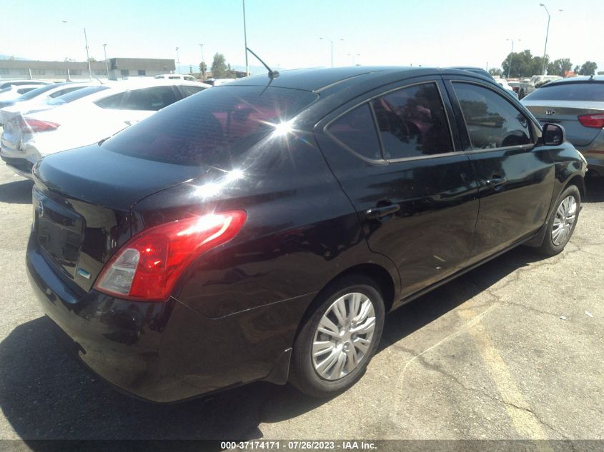 2014 NISSAN VERSA S - 3N1CN7AP2EL845769