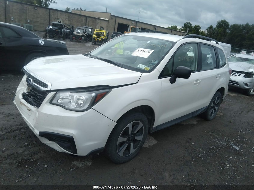 VIN JF2SJABC6JH526785 2018 SUBARU FORESTER