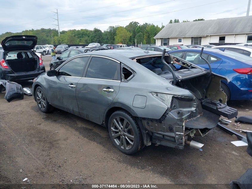VIN 1N4AL3APXJC148588 2018 NISSAN ALTIMA 2.5 SR