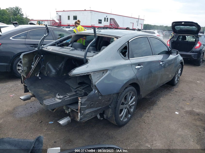 VIN 1N4AL3APXJC148588 2018 NISSAN ALTIMA 2.5 SR