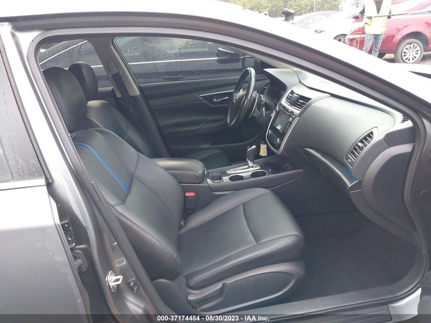 VIN 1N4AL3APXJC148588 2018 NISSAN ALTIMA 2.5 SR