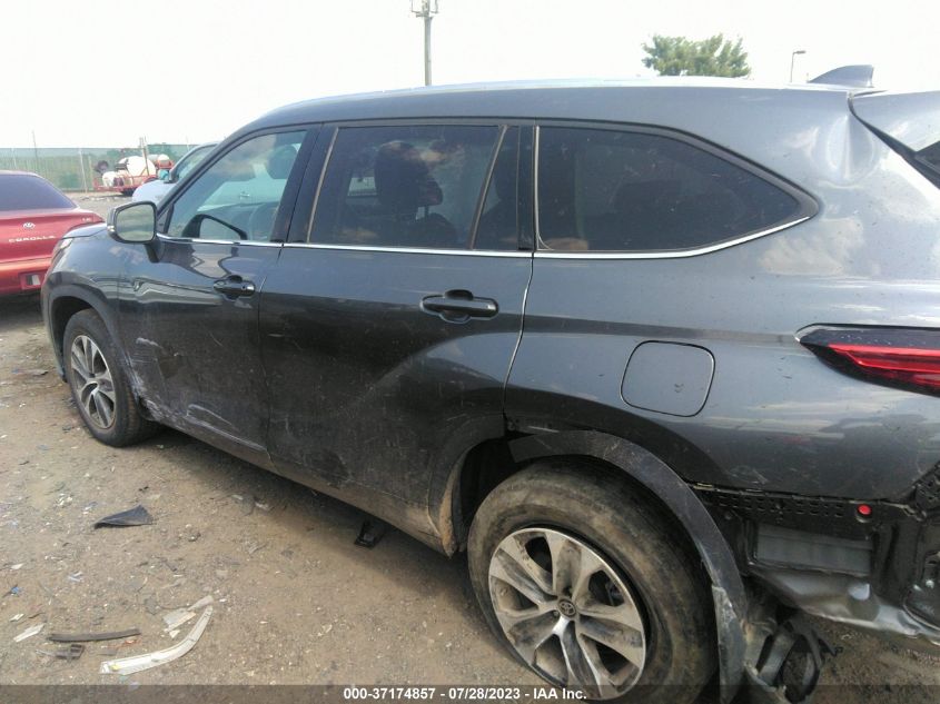 2020 TOYOTA HIGHLANDER XLE - 5TDHZRBH2LS516023