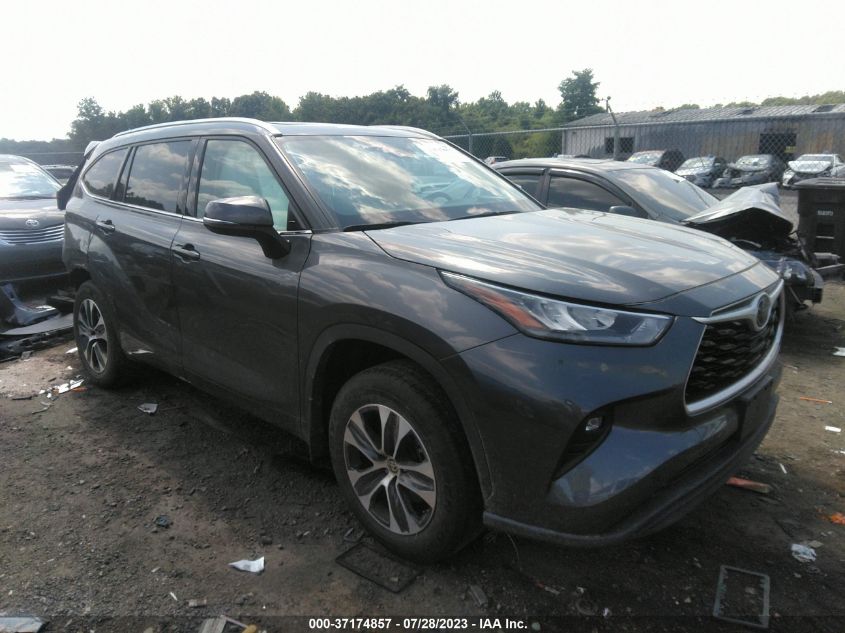 2020 TOYOTA HIGHLANDER XLE - 5TDHZRBH2LS516023