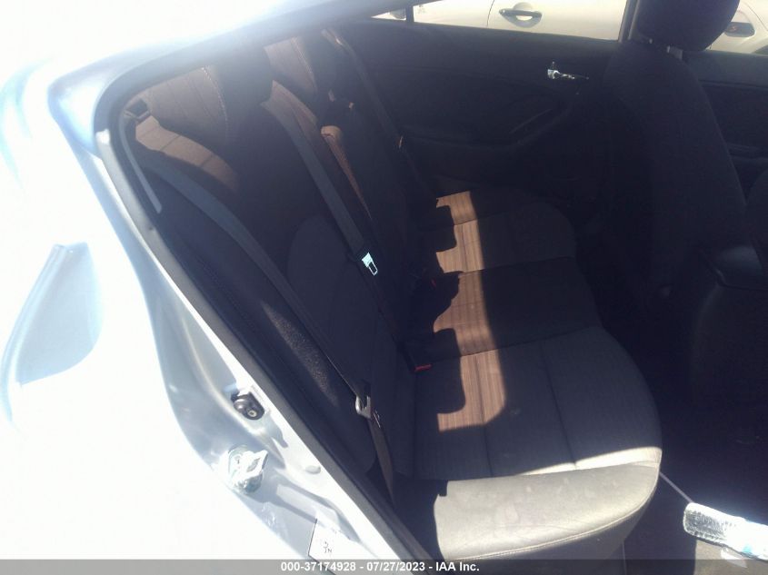 2016 KIA FORTE LX - KNAFX4A6XG5541339