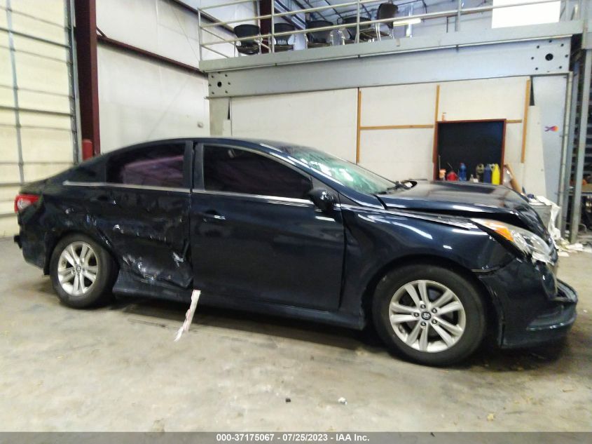 2014 HYUNDAI SONATA GLS - 5NPEB4AC1EH935778