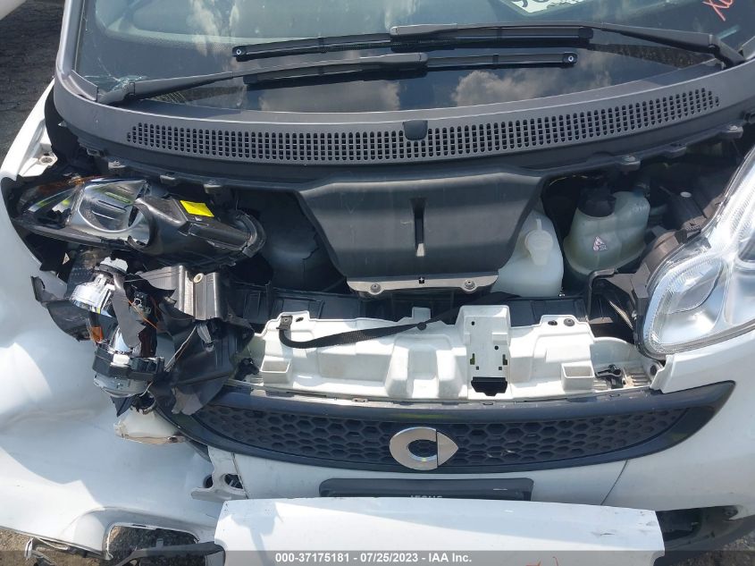 2015 SMART FORTWO PASSION/PURE WMEEJ3BA8FK798627